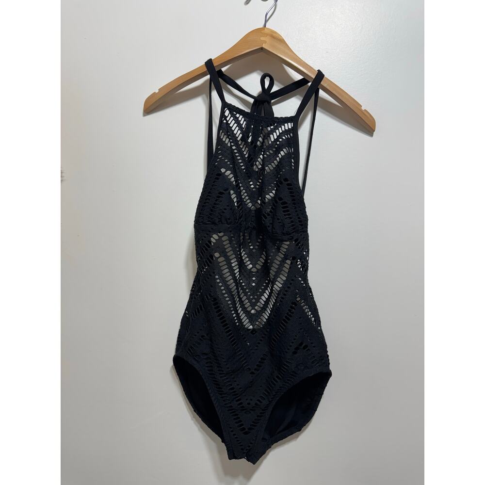 Robin Piccone 'Raquel' Portrait Back One-Piece Swimsuit Size 6 in Black - Picture 9 of 14